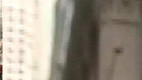 (Der.) El presidente de la FOP de Chicago John Catanzara está acusado de violar 11 reglas del Departamento de Policía de Chicago. Foto captura ABC7 Chicago