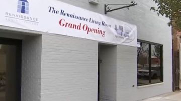 ‘Renaissance Living Room’ es un nuevo centro de la salud mental de atención gratuita que está adoptando un enfoque único para ayudar a quienes necesitan asistencia. Foto captura NBC 5 Chicago