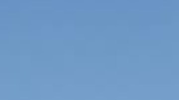 Los equipos de bomberos trabajaron durante horas para extinguir el incendio en el edificio de apartamentos en Cicero. Foto extraída del Facebook del Departamento de Bomberos de Cicero