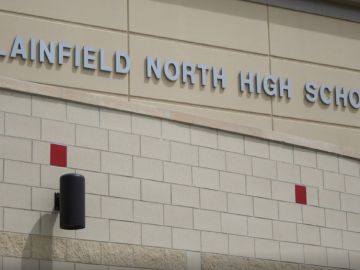 En el distrito escolar 202 de los suburbios de Plainfield, algunos estudiantes de la escuela secundaria Plainfield North están haciendo uso de sus días por salud mental.