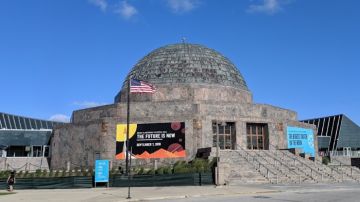 El museo se ubica en el 1300 S. DuSable Lake Shore Dr., en Chicago.