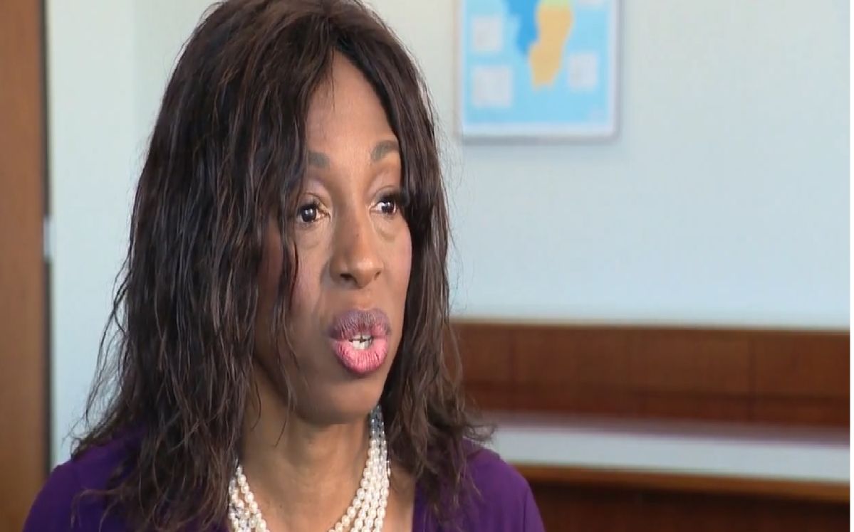  La Dra. Ngozi Ezike es ahora la actual presidenta y directora ejecutiva de la red de hospitales Sinaí de Chicago.  Fox 32 Chicago