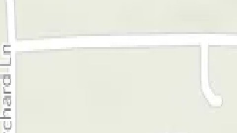 El adolescente conducía un scooter no motorizado en Civic Center Way al norte de Rollins Road a las 3:29 pm cuando fue atropellado por un conductor en Round Lake Beach.