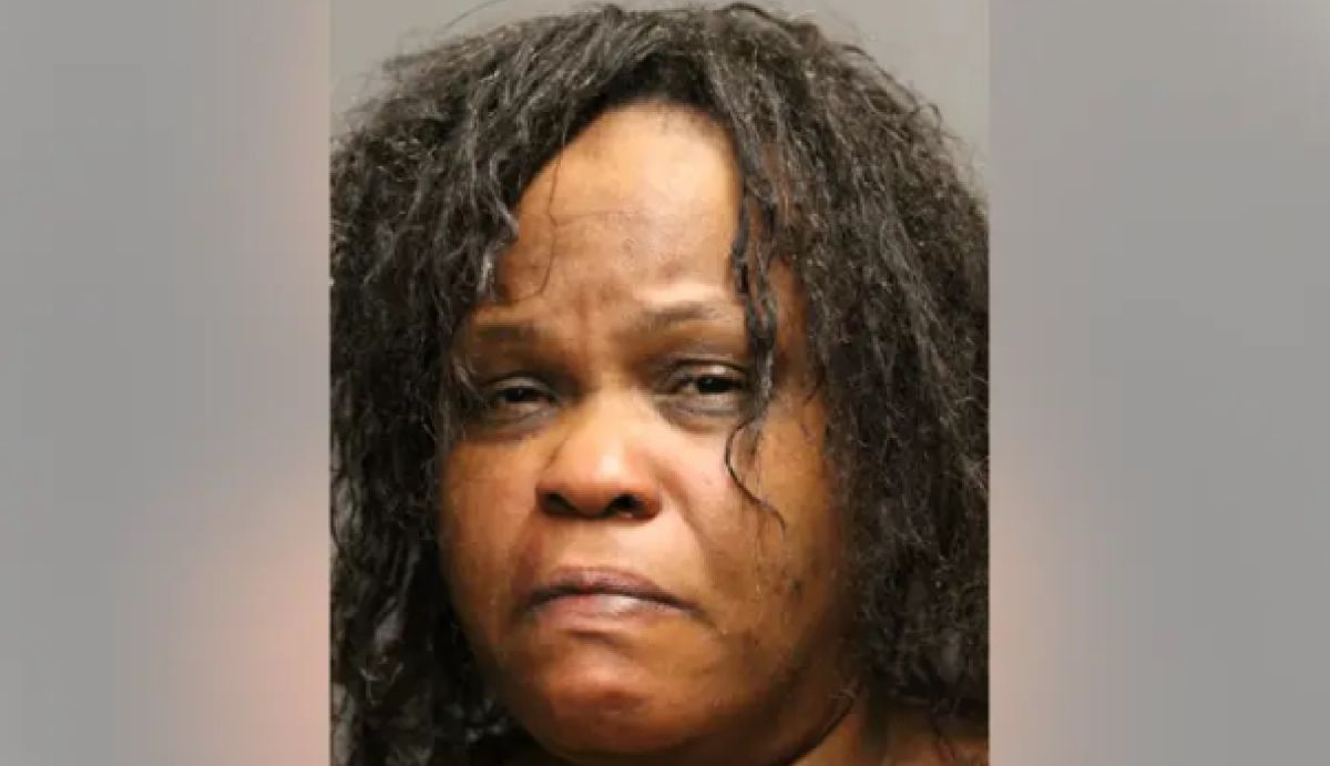 Andrea Hagler, de 38 años fue acusada de matar a su hija de 8 años en una residencia en el barrio de Uptown. Foto Departamento de Policía de Chicago 