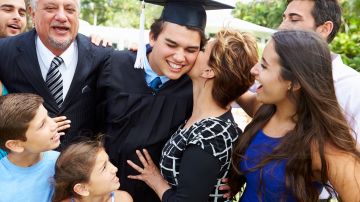 Las graduaciones son la culminación del trabajo y esfuerzo de los estudiantes y sus familias.