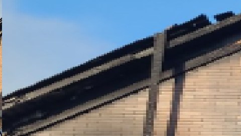 El fuego comenzó en un edificio de apartamentos en la cuadra 2300 sur de la avenida Seeley en el barrio de Heart Chicago.. Foto Cortesía Chicago Fire Media