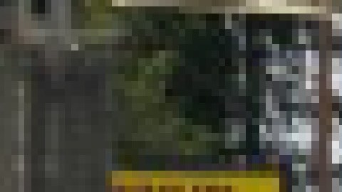 La policía está advirtiendo a los dueños de negocios sobre robos a mano armada en su vecindario al sur de Chicago. Archivo AP