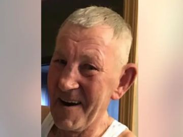 Jan Skotnicki, de 71 años, fue visto por última vez en Garfield Ridge el sábado 23 de julio. Foto Departamento de Policía de Chicago