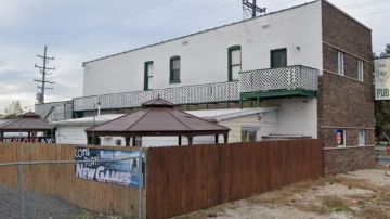 Los oficiales fueron alertados sobre un tiroteo en  The Forge Pub en la cuadra 3400 de la calle 127th en el suburbio de Blue Island. Foto Google Maps