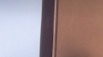 Las cuatro víctimas recibieron disparos en un ataque desde un vehículo frente a una heladería al otro lado de la calle de la escuela secundaria Schurz en el noroeste de Chicago. Foto Google Maps