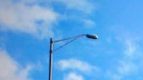 El fuego se desató en el segundo piso de un edificio de apartamentos en Alsip. Foto cortesía extraída de Facebook Departamento de Bomberos de Alsip.