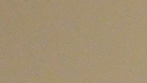 Los migrantes venezolanos Tomás Fernández y Luis Palma, en la Iglesia Metodista Unida Adalberto, donde reciben refugio en Chicago. (Belhú Sanabria / La Raza)