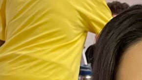 Latinos participan en terapias a través del arte en Poiema Studio en el suburbio de Elgin. (Cortesía Poiema Studio)