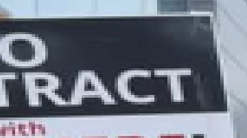 Los trabajadores de las concesiones del United Center votaron a favor de una huelga indefinida el mes pasado. Foto extraída del Facebook de Unite Here Local 1