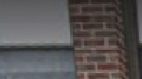 La investigación reveló que el hombre recibió un disparo en la ingle alrededor de las 4 pm en la Biblioteca Pública de Joliet. Foto Google Maps