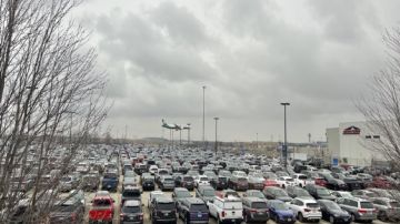 Los estacionamientos en ORD se están llenando rápidamente debido a los viajes por las vacaciones de primavera. Verifique el estado del estacionamiento antes de partir hacia el aeropuerto. Foto cortesía Aeropuerto O'Hare.