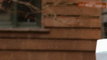 En el centro de Chicago, inmigrantes y activistas locales protestan en 2023 contra las actividades de ICE. (Cortesía OCAD)