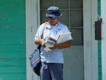 Las preocupaciones sobre la seguridad de los trabajadores postales están aumentando debido al aumento de robos a mano armada en sus rutas.