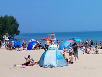 Los pases para la playa de Evanston ya están disponibles en varios centros comunitarios. Foto Página Web City of Evanston