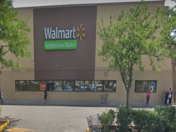 Walmart en La Villita, es una de las cuatro tiendas que cerrarán este fin de semana. Foto Google Maps