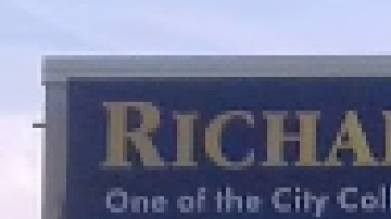 El Richard J. Daley College  se ubica en el 7500 S. Pulaski Rd. en el vecindario de West Lawn al suroeste de Chicago. Foto Google Maps