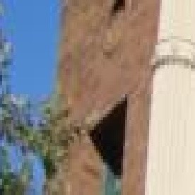 Para el alcalde de Chicago Brandon Johnson el trasladar a los migrantes de las estaciones de policía a refugios sigue siendo una prioridad.