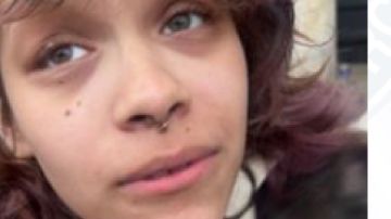 Mia Zaragoza, de 18 años, mide 5 pies 4 pulgadas, pesa 120 libras, tiene cabello rubio y ojos verdes. Foto Departamento de Policía de Chicago