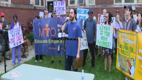 El Hospital Loretto se ubica en el 645 S. 645 S. Central Ave., en Chicago. Foto captura WGN