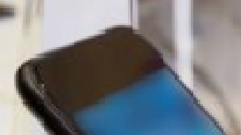 Los oficiales fueron alertados sobre un robo a mano armada en una tienda de celulares.