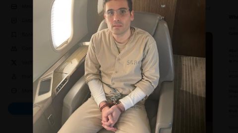 Ovidio Guzmán López, hijo del narcotraficante Joaquín “El Chapo” Guzmán fue extraditado a Estados Unidos por cargos de narcotráfico. Foto extraída de la red social de Derek S. Maltz, exagente de la DEA