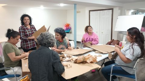 Marina Patiño junto a otras promotoras de salud en el Centro San Bonifacio. (Cortesía familia Patiño)