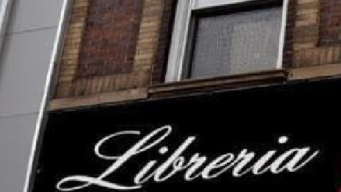 La Librería Girón de La Villita se ubica en el 3547 W. 26th St, Chicago. Foto extraída del Facebook Libería Girón