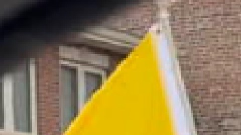 Algunos residentes de Brighton Park exigen más transparencia por parte de la ciudad, mientras que otros instan a un plan tradicional más permanente. Foto extraída de Facebook Brighton Park