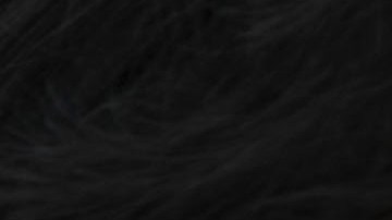 Una paciente recibe una vacuna nasal contra la influenza.