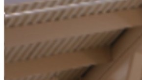 Según la policía de Aurora, hasta cuatro cierres de carreteras entraron en vigor a partir de las 4 am del viernes. Foto extraída de Facebook Aurora Police Department