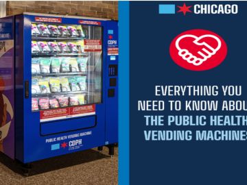 Los artículos de las máquinas expendedoras son gratuitos para cualquier persona en Chicago. Las máquinas estarán abastecidas con Narcan, tiras reactivas de fentanilo, kits de higiene general, calcetines y ropa interior. Foto CDPH