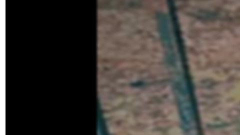 Jean Carlos Martínez, niño migrante venezolano, de 5 años, vivía en un almacén acondicionado como refugio temporal en el vecindario Pilsen. Foto Matt DeMateo