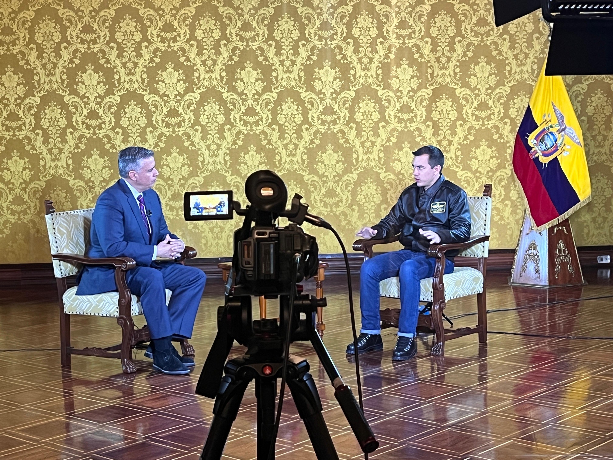 El Presidente De Ecuador Daniel Noboa En Entrevista Con Cnn En Español La Raza 4656