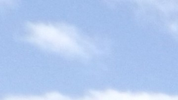 La Calle 18, en Pilsen, Chicago, mirando hacia el oeste. (Antonio Zavala / La Raza)