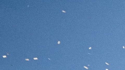 El Museo de Ciencia e Industria de Chicago y una cápsula espacial SpaceX Dragon original que allí se exhibe. (Cortesía Museo de Ciencia e Industria de Chicago)