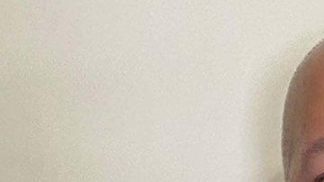 Edwin Ortiz en la actualidad (izq.) y en 1988, cuando fue inculpado de un asesinato que no cometió. (Cortesía Proyecto Exoneración)