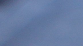 Un migrante muestra en su teléfono celular la aplicación CBP One para realizar trámites de inmigración.