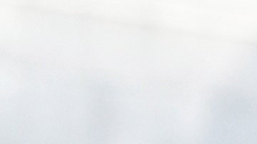 El gobernador de Illinois, JB Pritzker, rechazó durante una conferencia el plan del presidente Donald Trump de enviar la Guardia Nacional de Chicago. A la izq. de la foto, el alcalde de Chicago, Brandon Johnson.