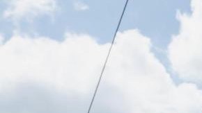 Manifestantes protestan frente al centro de detención de inmigrantes en Broadview, Illinois. (Cortesía Omar Flores)