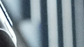 Gregory Bovino, jefe de la Patrulla Fronteriza al mando de las redadas de inmigración en Chicago, arriba a una corte para testificar sobre sus actividades ante una juez federal.