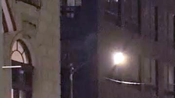 Activistas exigieron en Chicago evitar que se desate un conflicto armado entre Estados Unidos y Venezuela. (Cortesía Andy Thayer)