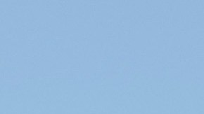 El cohete lunar Artemis II SLS (Sistema de Lanzamiento Espacial) de la NASA, con la nave espacial Orion a bordo, se encuentra en la plataforma de lanzamiento 39-B del Centro Espacial Kennedy el viernes 27 de marzo de 2026, en Cabo Cañaveral, Florida.