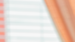 Antonio y Carmen Moyet con Tirsa 'Gabby' Castellanos, todos ellos padres de crianza en Chicago. (Cortesía Kathy Wolf / One Family Illinois)