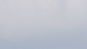 La policía patrulla las pirámides después de que las autoridades informaran de que un hombre armado abrió fuego en Teotihuacán, México, el lunes 20 de abril de 2026. (Foto AP/Eduardo Verdugo)