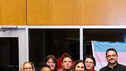 Integrantes y amigos de la organización Trans Empowerment Project, que apoya a latinos LGBTQ+. (Cortesía TEP)